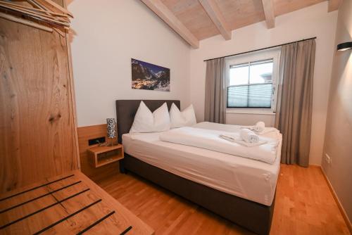 Ski & Golf Suite 25 with Maiskogel View by All in One Apartments