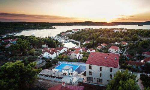 Villa Toma - Private Estate