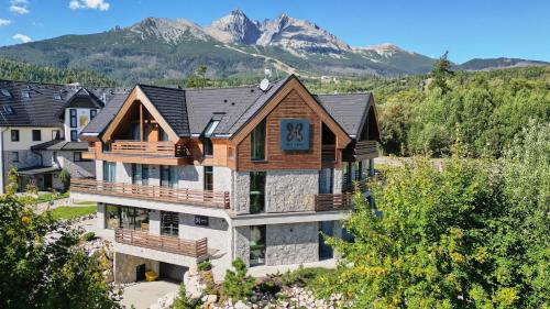 Vila HIMALAYA with FREE parking