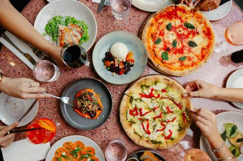 voco Auckland City Centre by IHG — Restaurant/places to eat