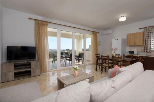 Altamira I 8 Guests with Veranda and Valley Views