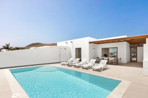 Villa Los Altos Yaiza 9A by Escape Home