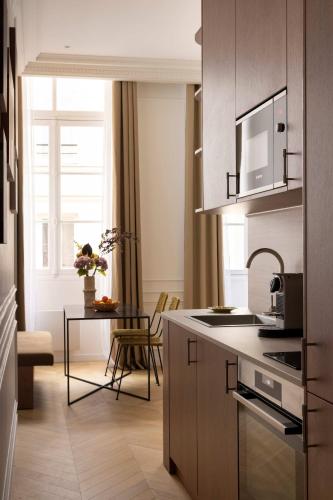 Amazing apartment 1BR 4P Louvre Museum