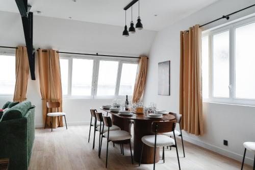 TheBlueStay 265 - Stunning AC Apartment