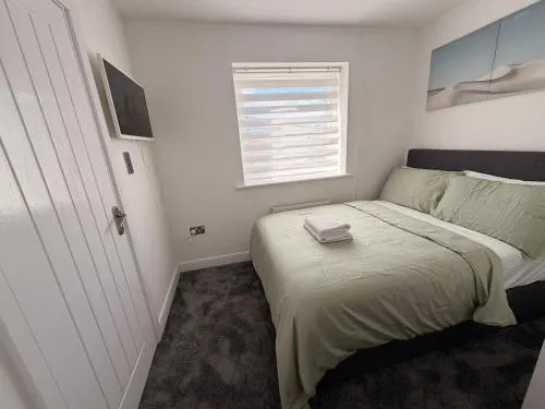 Luxury Rooms - Pick a Room - Free Parking & Kitchen Access, Near Etihad Stadium, The Coop Live & Piccadilly Station, Manchester photo 19