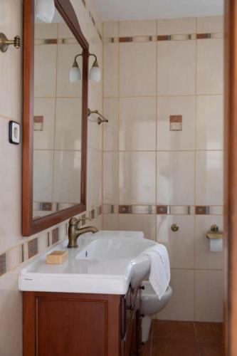 Ref 325 Villa Elena