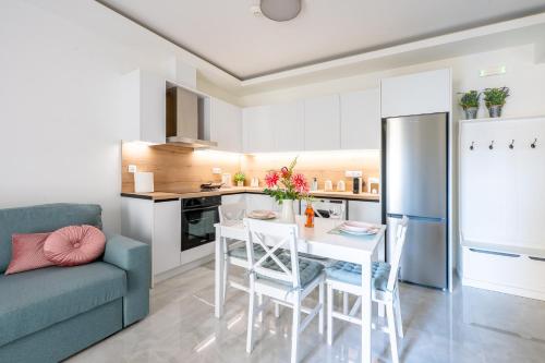 Vikelas Class Luxury Apartments
