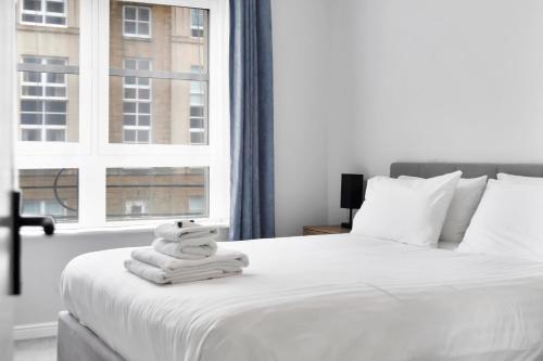 Spacious 4BR City Centre Apartment w/ Free Parking photo 23