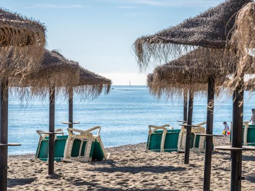 GOLDEN SAND - La Malagueta beach