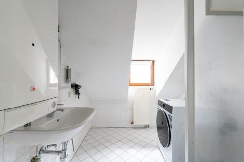 75m2 - 7 Guests - AC - 3 Rooms - Near Station