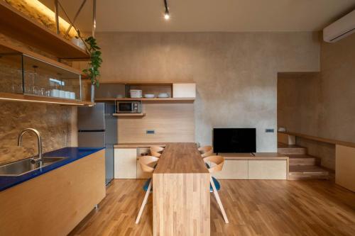 Ismini House