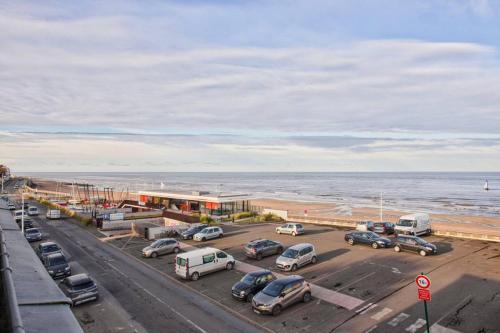 Appartement moderne, vue mer