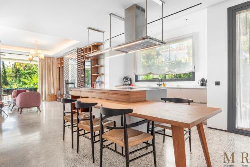 Golden Mile Garden Residence Ref #115