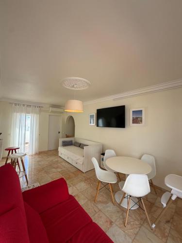 A sunny terrace apartment Alvor