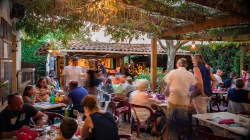 Clients de camping le pontet