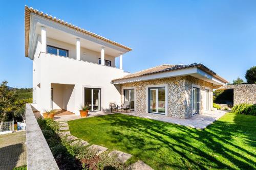 WHome Private Paradise Villa with Pool & Golden Light