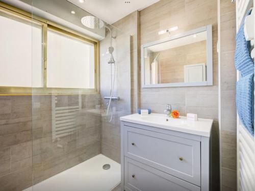 A Stunning Apartment Located In The Centre Of Town