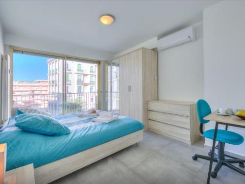 A Stunning Apartment Located In The Centre Of Town