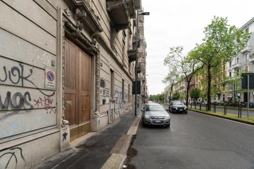 GuestHost - Stylish Apartment X4 Isola MM5