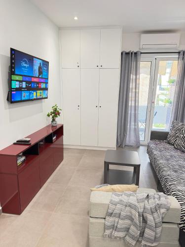 Faliro Designer Studio - 5 min walk to the beach