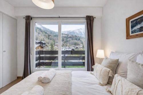 Apartment with balconies at the foot of the slopes