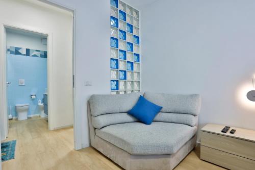 Naples Stay Inn - close to metro & all connections