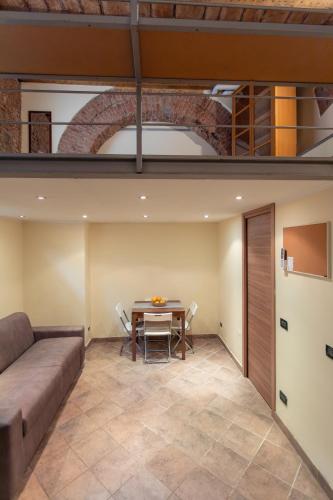 Porta Romana - LeoBrothers - Balbo 10