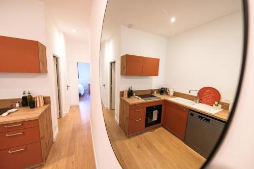 Les Suites du Parc - Appartement lumineux de 2 chambres avec une vue imprenable sur le parc Simone Veil à 2 minutes des halles
