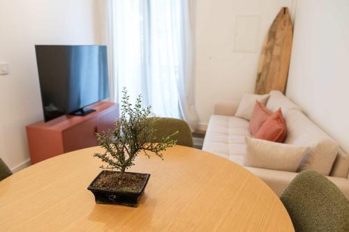 Les Suites du Parc - Appartement lumineux de 2 chambres avec une vue imprenable sur le parc Simone Veil à 2 minutes des halles