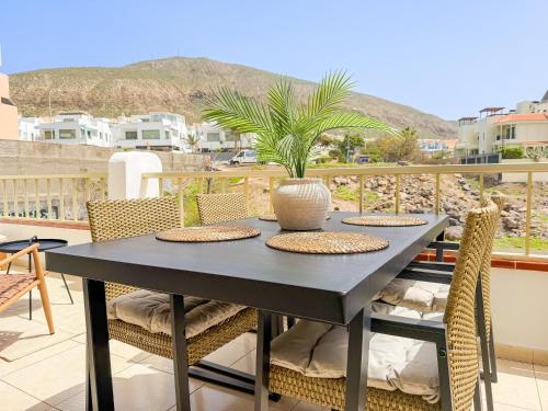 Coastal Modern Apartment Los Cristianos - Heated Pool, AC, Big Terrace