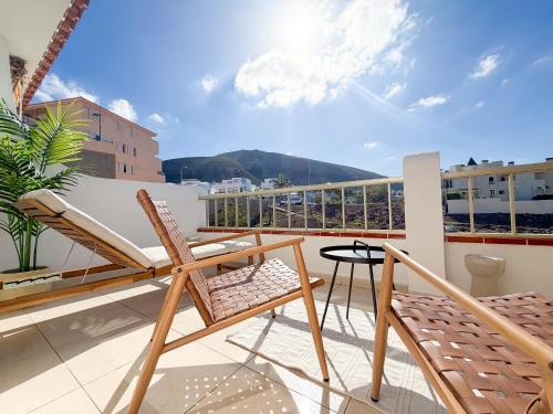 Coastal Modern Apartment Los Cristianos - Heated Pool, AC, Big Terrace