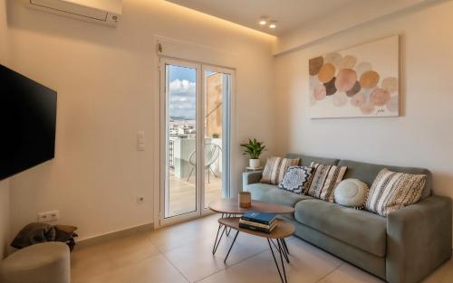 Chic & Stylish 6th Floor Penthouse