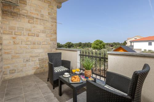 Peacefull Apartment with Garden and Barbeque