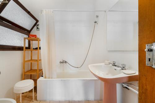 Sunny apartment in Central Loule