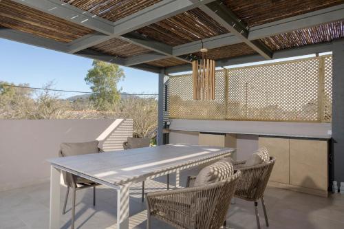 Antimo Villas - Gallini Beach House