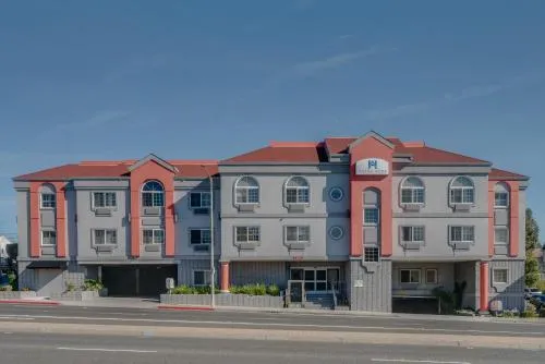 Hotel Aura SFO Airport FREE SHUTTLE in San Mateo