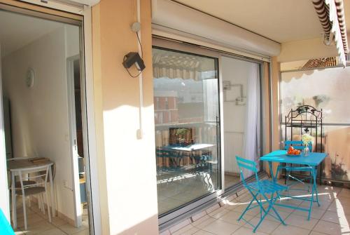 Cozy studio ST Roch with a terrace