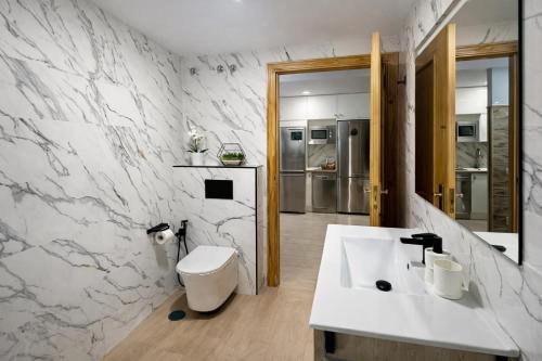 LyriosHomes Hermoso Duplex Torremolinos