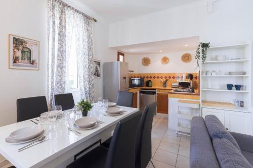 Lumière de Provence - charming, parking, AC, cosy