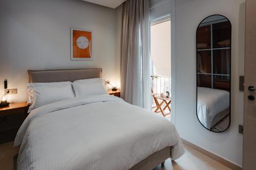 Βrand New Big Flat in Center of Syntagma Square