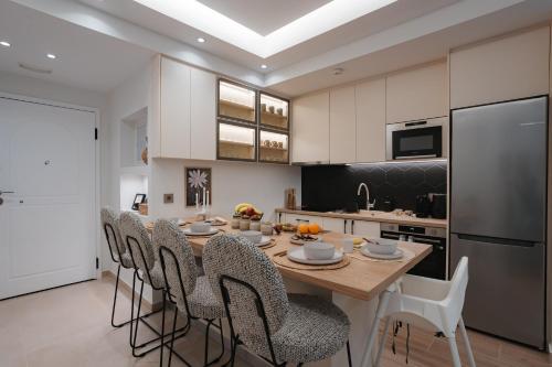 Βrand New Big Flat in Center of Syntagma Square