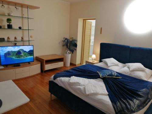 Apartments Anagora II