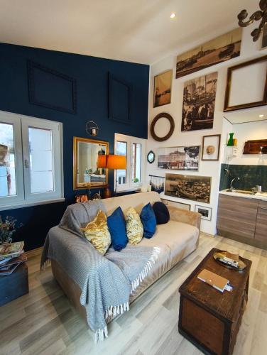 LYA SEA VIEW APARTMENTS By Leo and Aphra