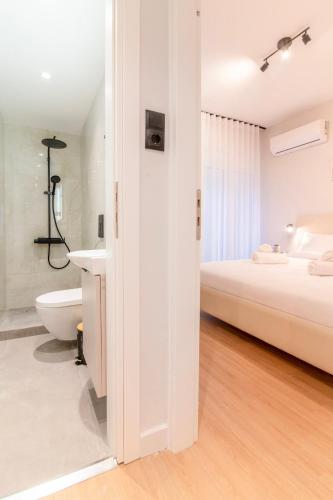Carole's 2BDR Apartment in Koukaki- central Athens