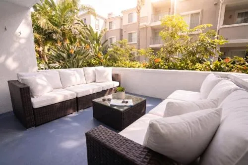 Modern 1 & 2 Bedroom Apartments Near Venice & MDR with Pool Gym & Cinema photo 4