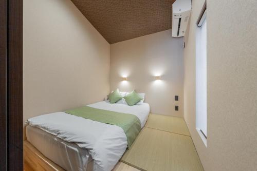 明家 Akariya 4-minute walk from the nearest station, direct line to downtown and USJ, 2 bedrooms, maximum 4 guests