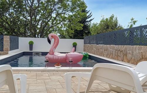 Gorgeous Apartment In Starigrad