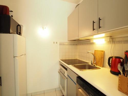 T2 avec clim et piscine - 6 pers. - FR-1-874-16