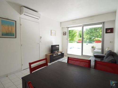 Appartement avec clim, parking, piscine - 6 pers. - FR-1-874-28