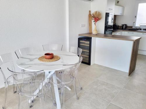 Marina rare avec clim et parking - Port Camargue - FR-1-874-33